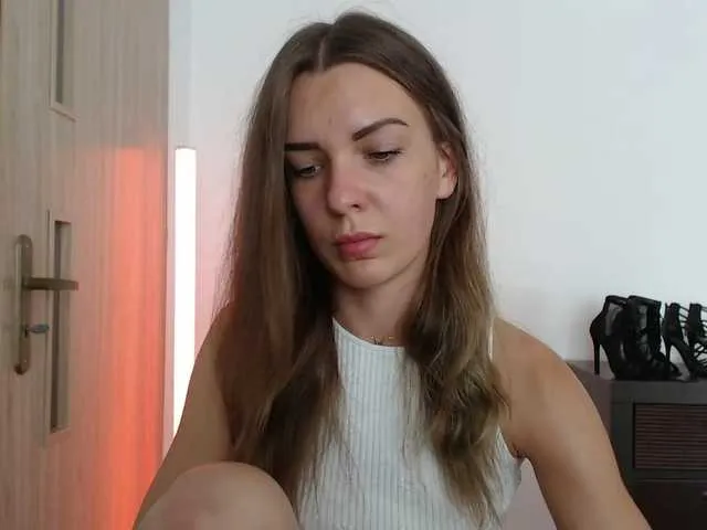 Live sex webcam photo for AuroraKiss #291693207