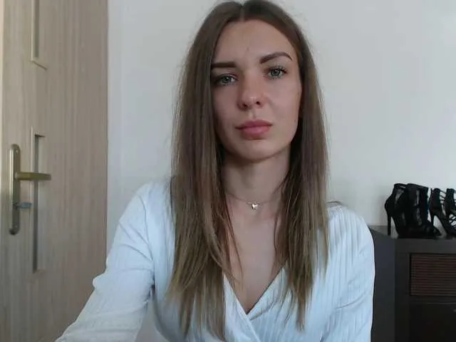 Live sex webcam photo for AuroraKiss #291706799