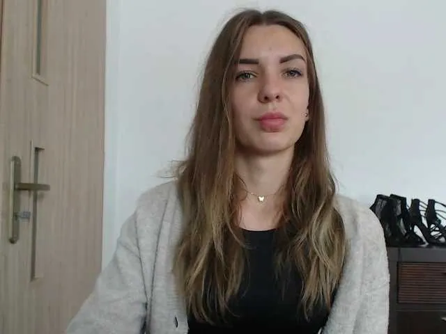 Live sex webcam photo for AuroraKiss #291726030