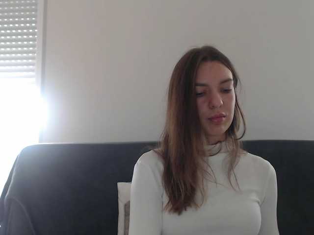 Live sex webcam photo for AuroraKiss #292040618