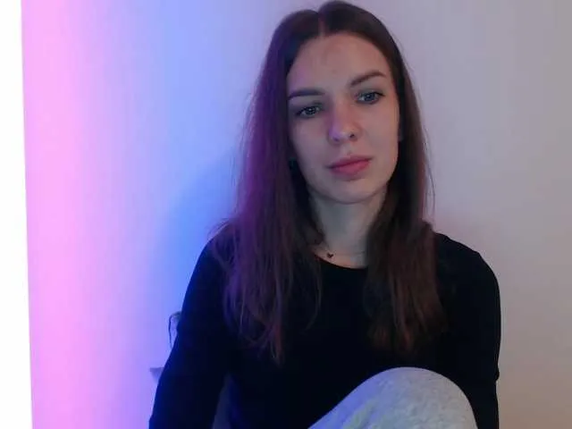 Live sex webcam photo for AuroraKiss #292079422