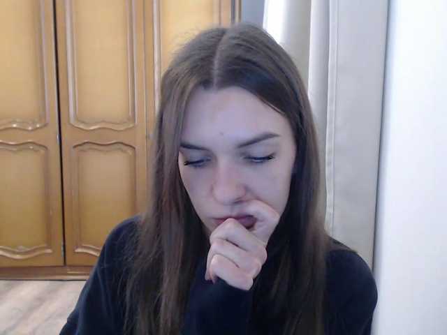 Live sex webcam photo for AuroraKiss #292260923