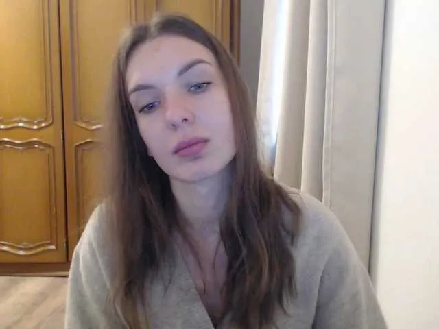 Live sex webcam photo for AuroraKiss #292294788