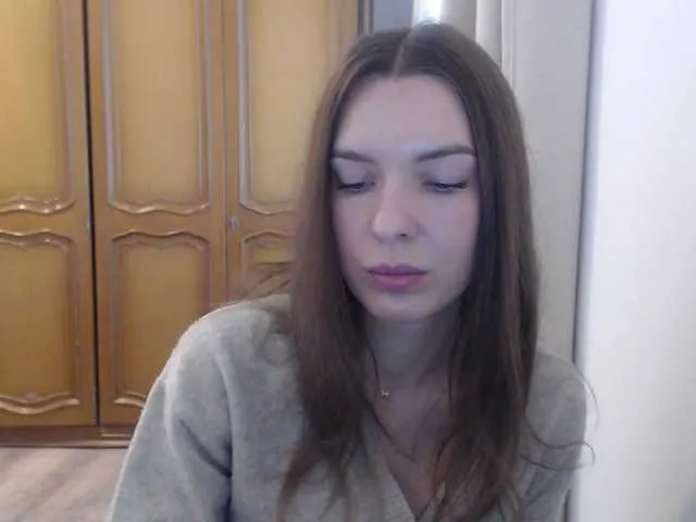 Live sex webcam photo for AuroraKiss #292387883