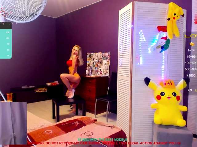 Live sex webcam photo for AuroraLovely #272239234