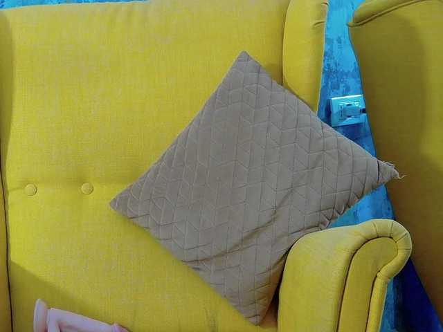 Live sex webcam photo for AvaGreyzz #278264089