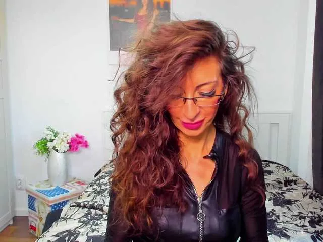 Live sex webcam photo for AvaMonroe #274711077