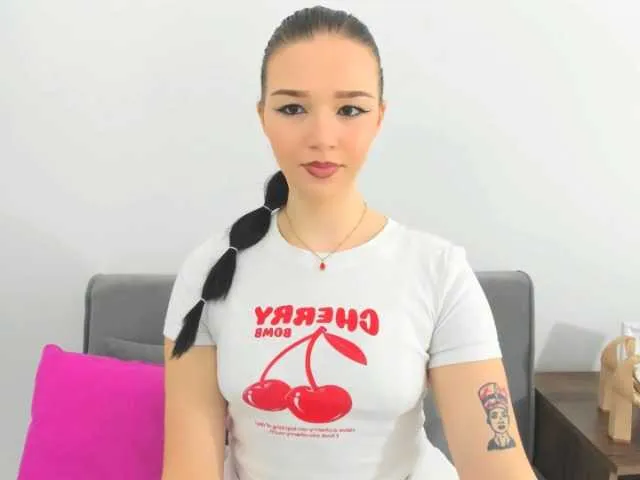 Live sex webcam photo for AvaPretty #291628581