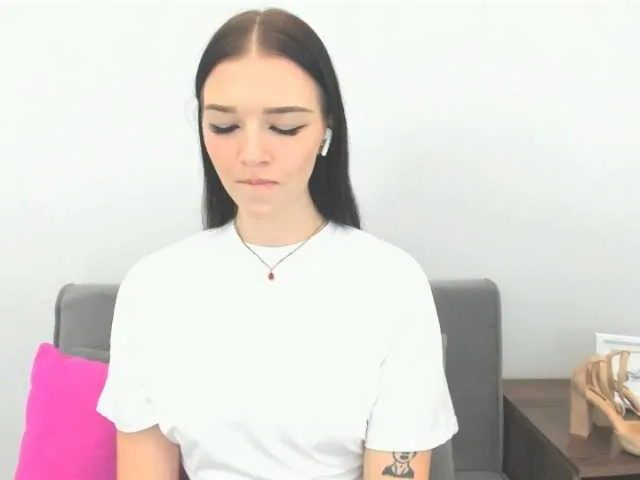 Live sex webcam photo for AvaPretty #291734537
