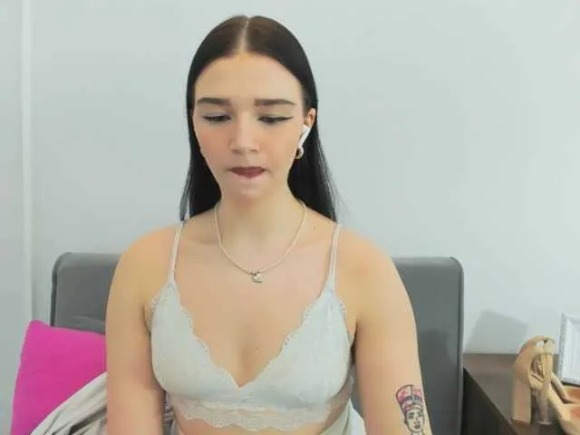 Live sex webcam photo for AvaPretty #292601121