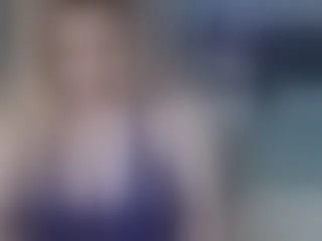 Live sex webcam photo for AvaQueen #293413422
