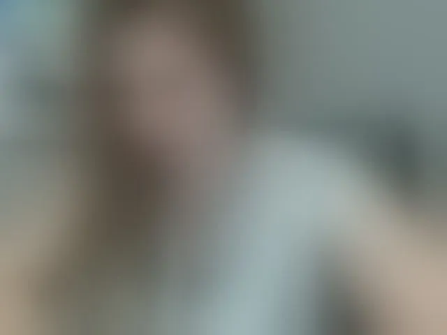 Live sex webcam photo for AvaQueen #294031174
