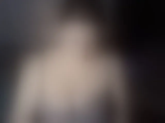 Live sex webcam photo for AvaQueen #294168095