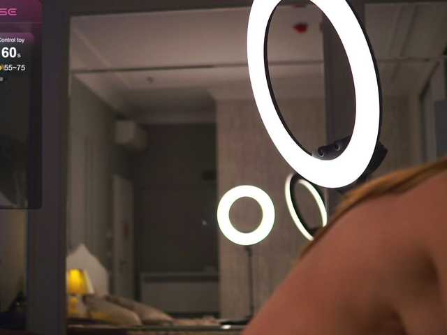 Live sex webcam photo for AvaReed #277836953