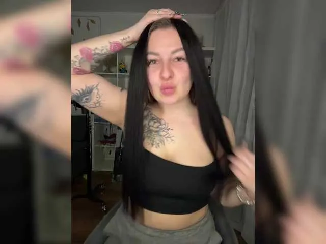 Live sex webcam photo for AvalangePear #290890961