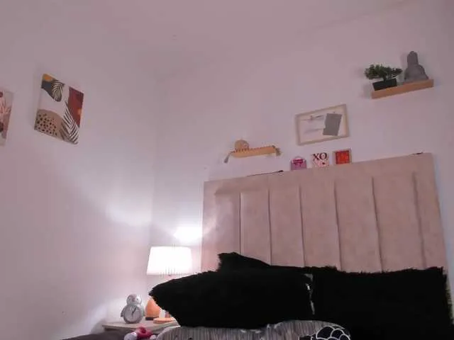 Live sex webcam photo for Avaline-blanc #291088572