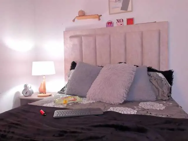 Live sex webcam photo for Avaline-blanc #291662501