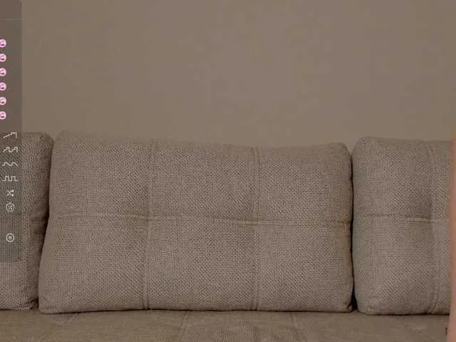 Live sex webcam photo for AvelinKkk #276629643