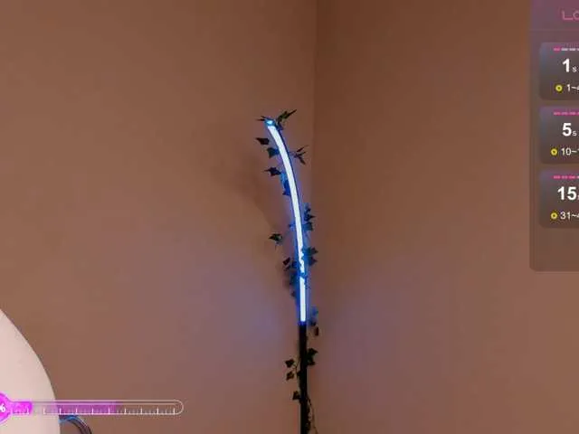 Live sex webcam photo for AvelinKkk #277537809