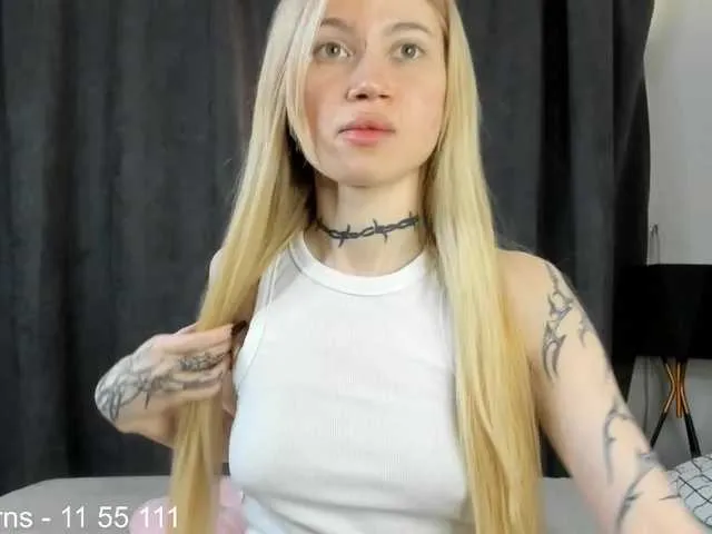 Live sex webcam photo for AvelinKkk #290929396