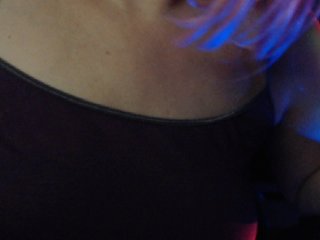 Live sex webcam photo for Averdine #131852168