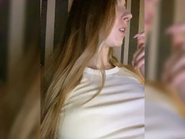 Live sex webcam photo for AveryLove #276198653
