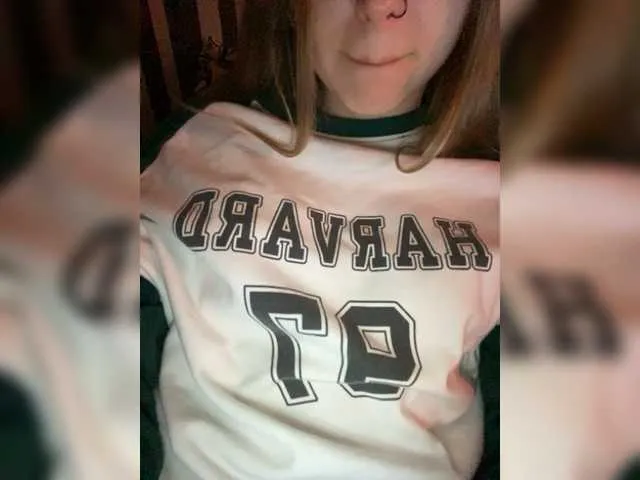 Live sex webcam photo for AveryLove #276284897