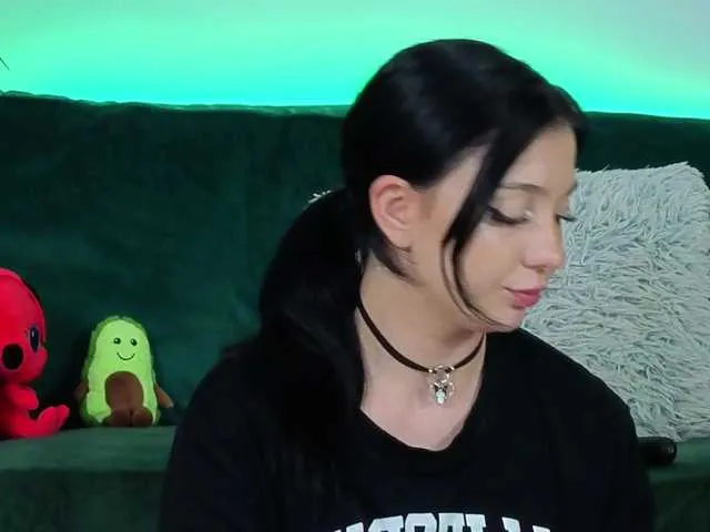 Live sex webcam photo for AveryWillow #291932625