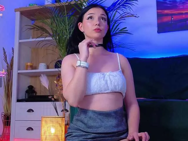 Live sex webcam photo for AveryWillow #292330167