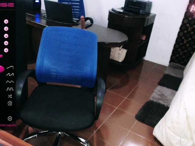 Live sex webcam photo for AvrilCam #274314499