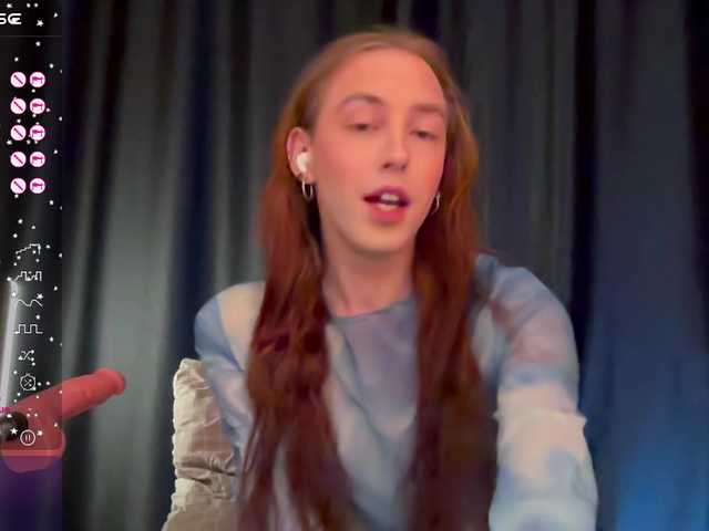 Live sex webcam photo for AvrilKors0 #292336686