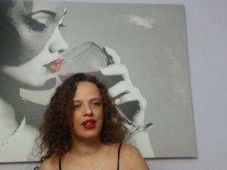 Live sex webcam photo for AwesomeAlicia #218444968