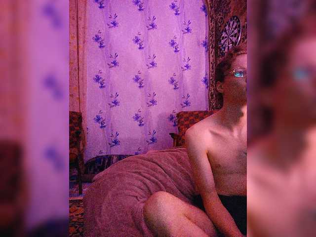 Live sex webcam photo for Axel-20x #274386553