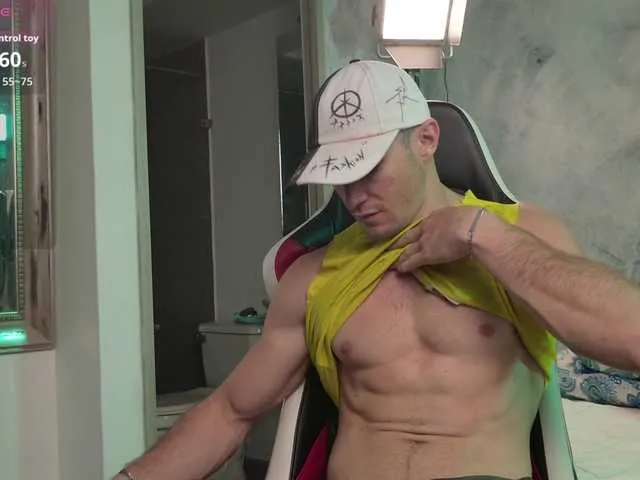 Live sex webcam photo for AxelFairchaild #293324492