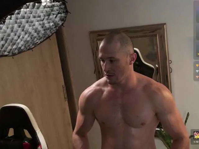 Live sex webcam photo for AxelFairchaild #293998855