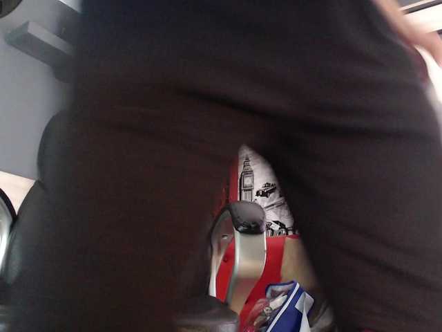 Live sex webcam photo for AxelMorries #277012242