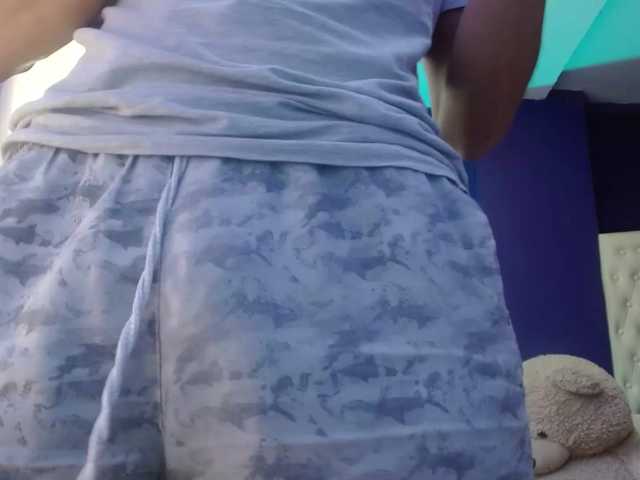 Live sex webcam photo for AxelMorries #277138983