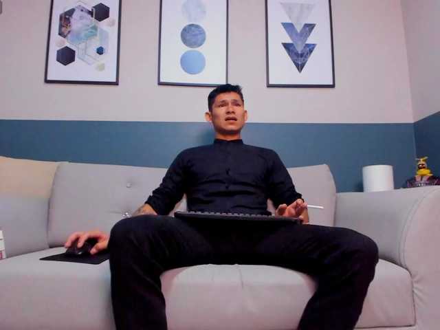 Live sex webcam photo for AxelMorries #277255432