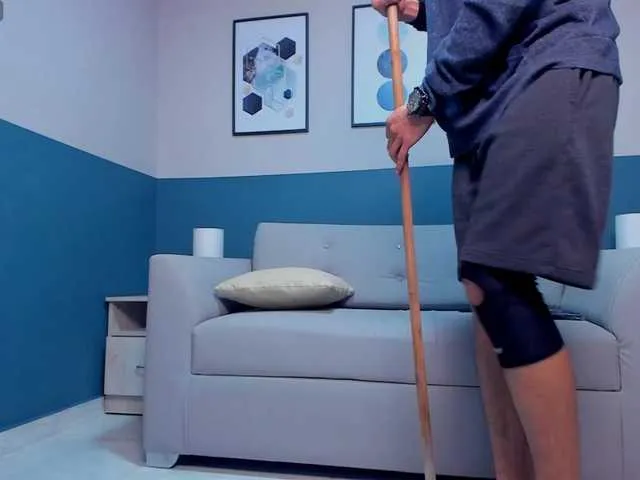 Live sex webcam photo for AxelMorries #277264488