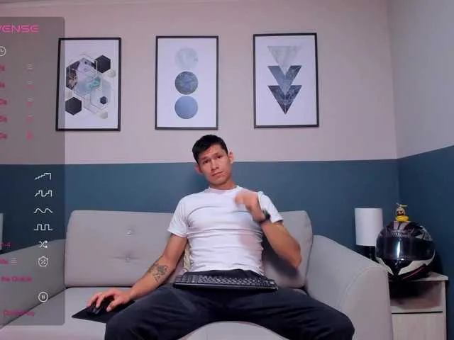 Live sex webcam photo for AxelMorries #277303618