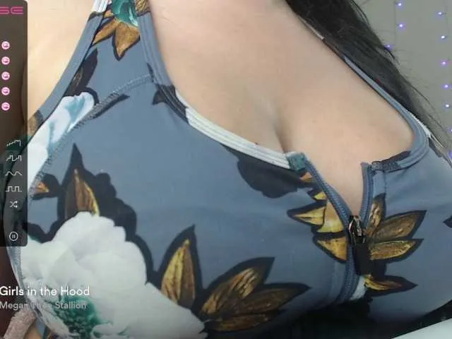 Live sex webcam photo for AyanaXOXO #272313568