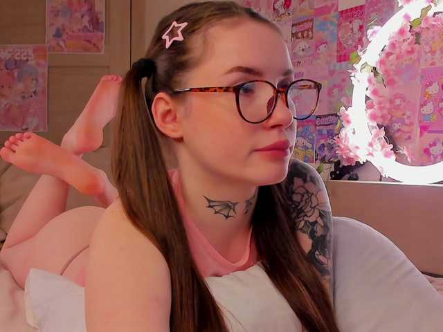 Live sex webcam photo for AyanamiRei #289392407