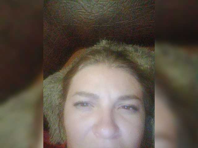 Live sex webcam photo for Ayrina69 #275746583