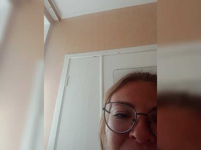 Live sex webcam photo for Ayrina69 #276003044