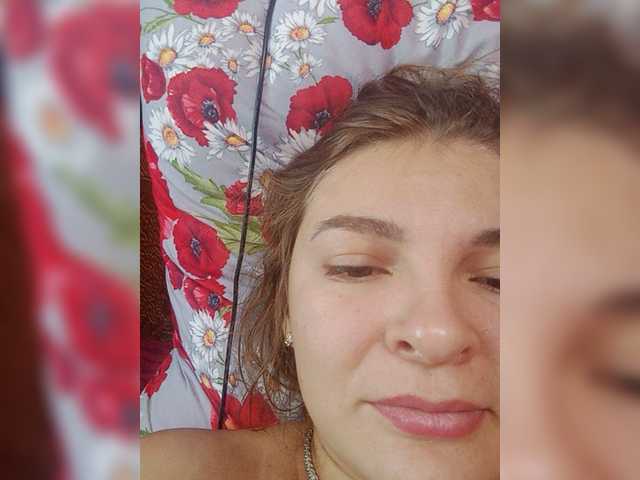 Live sex webcam photo for Ayrina69 #276633509