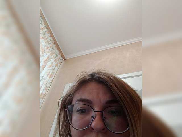 Live sex webcam photo for Ayrina69 #276696152