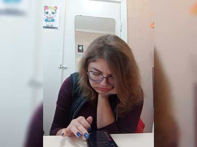 Live sex webcam photo for Ayrina69 #276724594