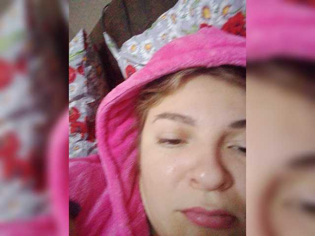 Live sex webcam photo for Ayrina69 #276737966