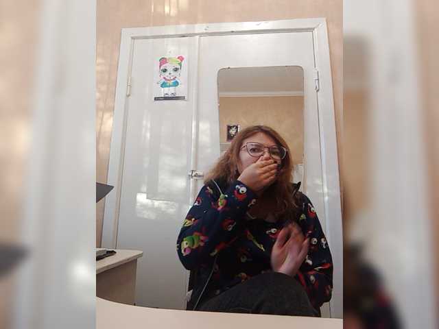 Live sex webcam photo for Ayrina69 #276800741