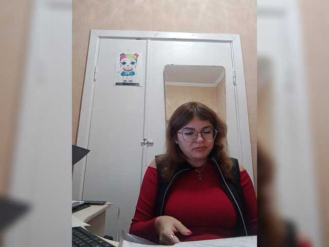 Live sex webcam photo for Ayrina69 #276960371